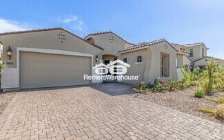 Building Photo - 8615 W Solano Dr