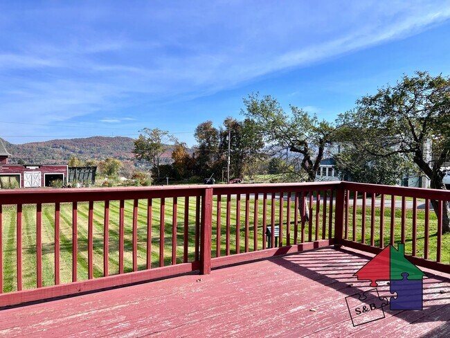 Foto del edificio - Your Dream Home Awaits: Spacious 3-Bedroom...