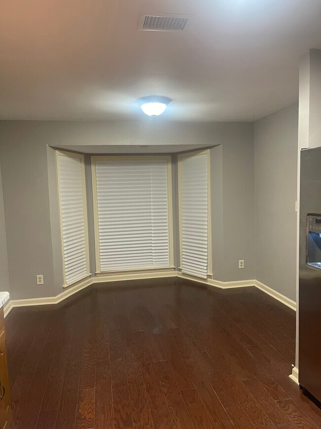 Foto del edificio - 553 Heritage Ln