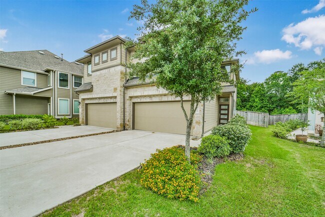 Foto del edificio - 323 N Spotted Fern Dr