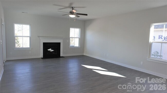 Foto del edificio - 8340 Bretton Woods Dr