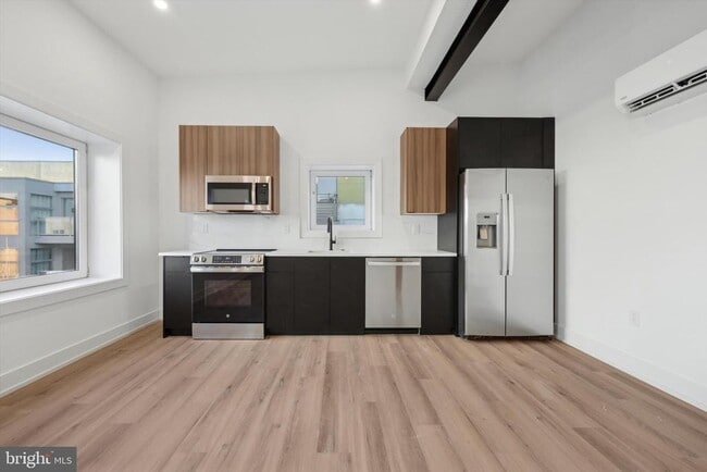 Building Photo - 808 N 3rd St