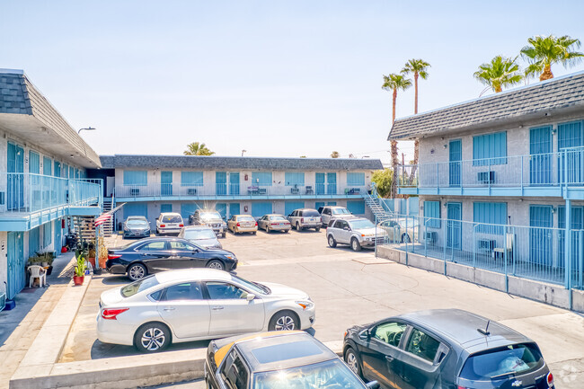 Fremont Palms Apartments - Fremont Palms