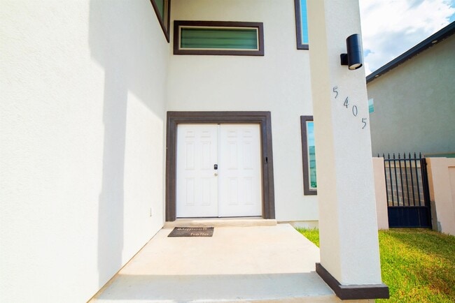 Foto del edificio - 5405 Jersey Dr