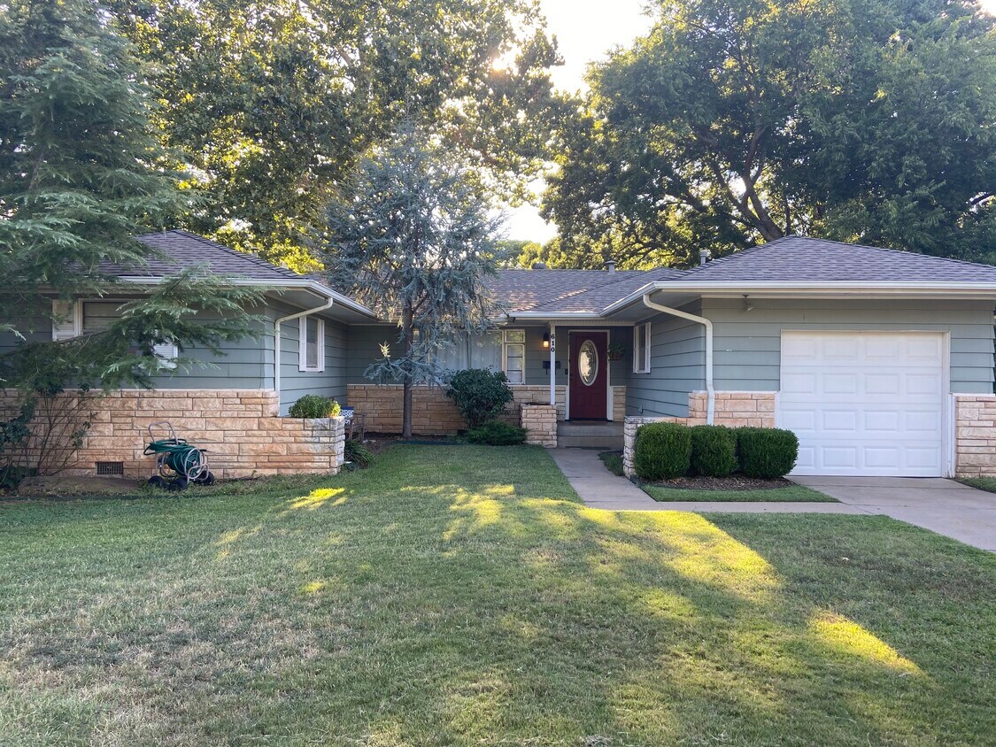 Primary Photo - 610 Morningside Dr
