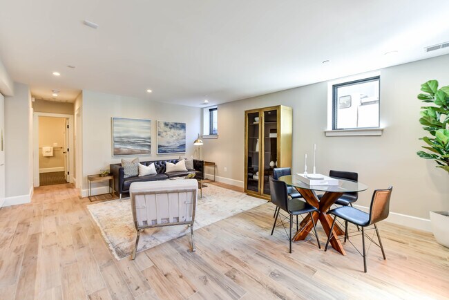 Foto del edificio - 2139 N St NW