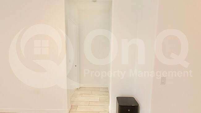 Foto del edificio - 3179 W Via Dona Rd