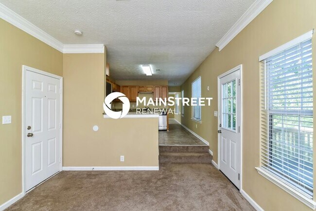 Foto del edificio - 4 Bedroom Pet-Friendly Home in Lithonia, G...