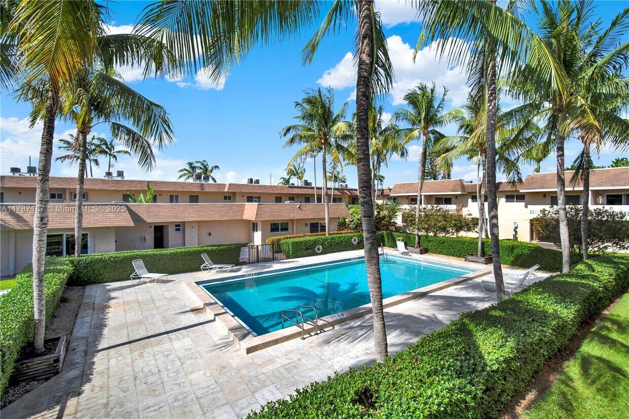 Primary Photo - 14500 SW 88th Ave