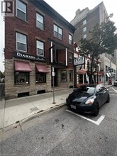 Building Photo - 426 Clarence St
