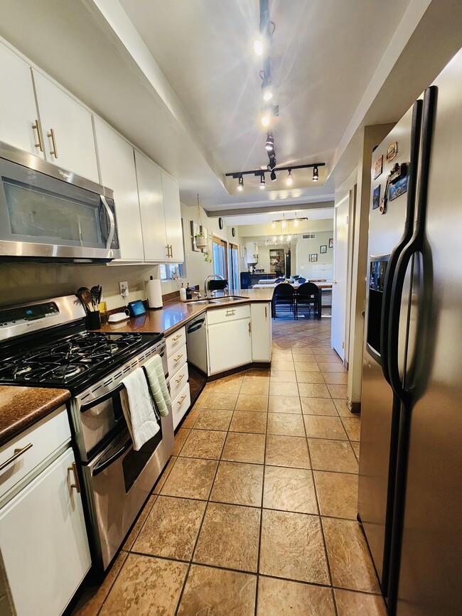 Foto del edificio - 104 Boysenberry Ln