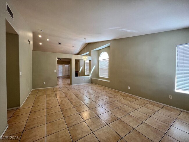 Foto del edificio - 9824 Double Rock Dr