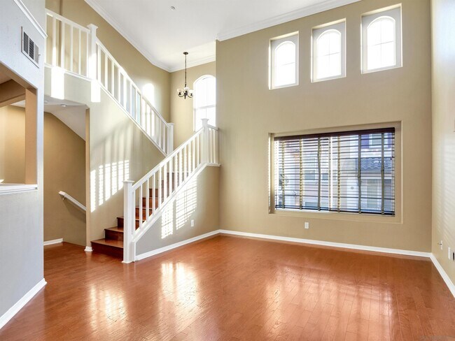 Foto del edificio - 16953 New Rochelle Way