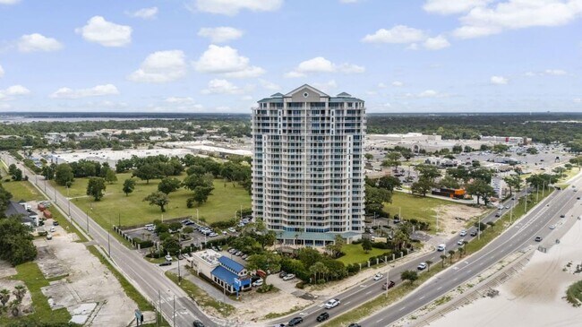 Foto del edificio - 2668 Beach Blvd
