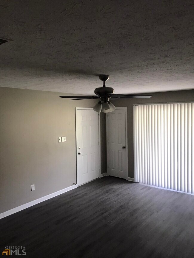 Building Photo - 175 Plum Orchard Rd