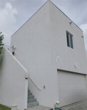 Building Photo - 6611 NW 102nd Path