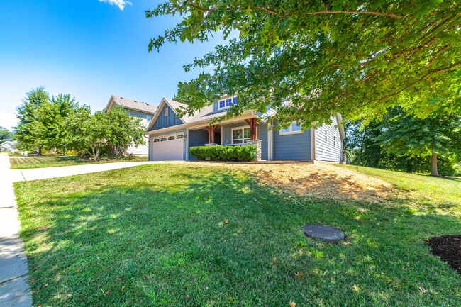 Building Photo - 7416 Rosedown Dr