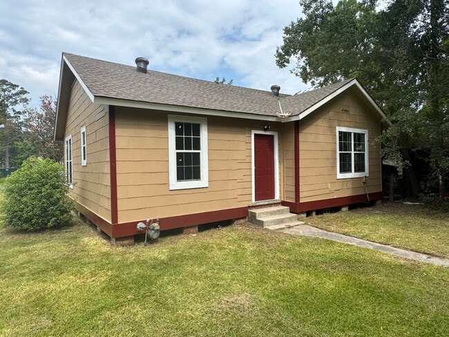 Building Photo - 2306 N 37th St