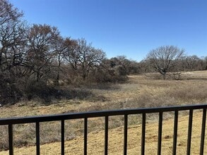 Building Photo - 1853 Ventasso Blvd