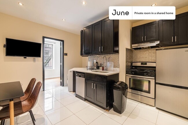 Foto del edificio - Room in Shared 4 bed/2 bath home