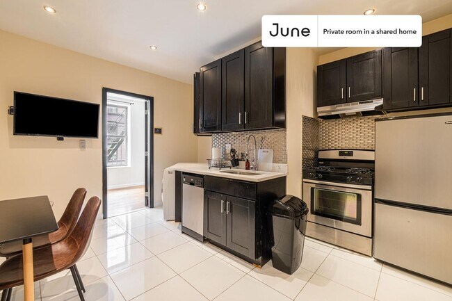 Building Photo - Room in Shared 4 bed/2 bath home