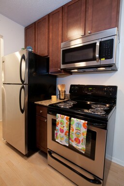 Primary Photo - 2900 Bryant Ave S