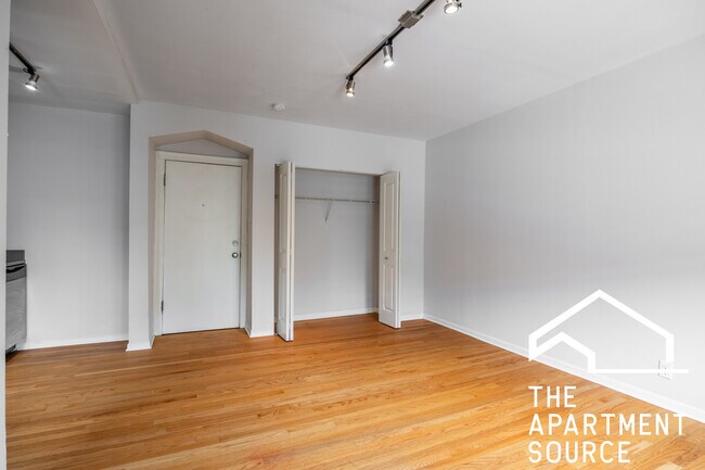 Foto del edificio - 2832 W Palmer St