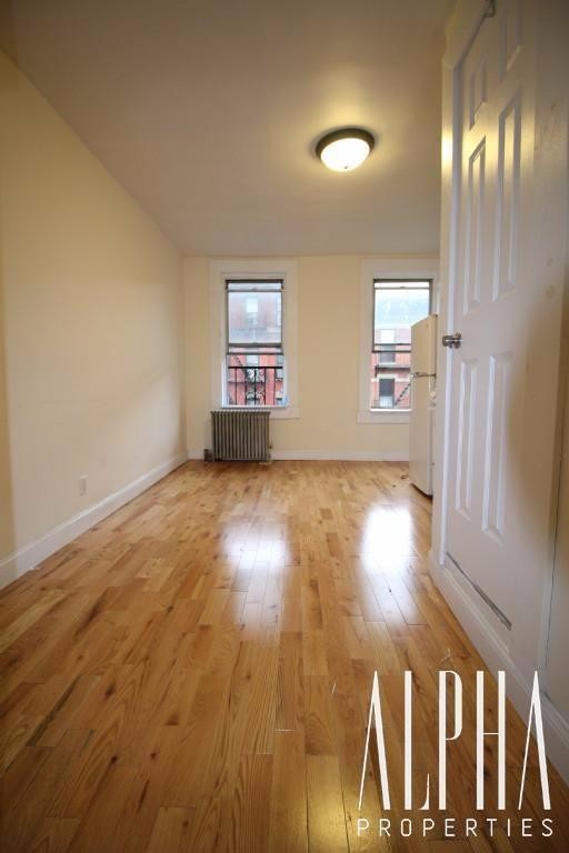 Foto del edificio - 512 E 13th St