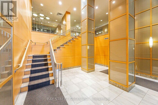 Building Photo - 2907-4968-4968 Yonge St