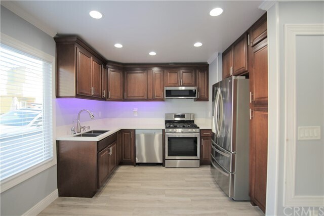 Building Photo - 207 Lugonia St
