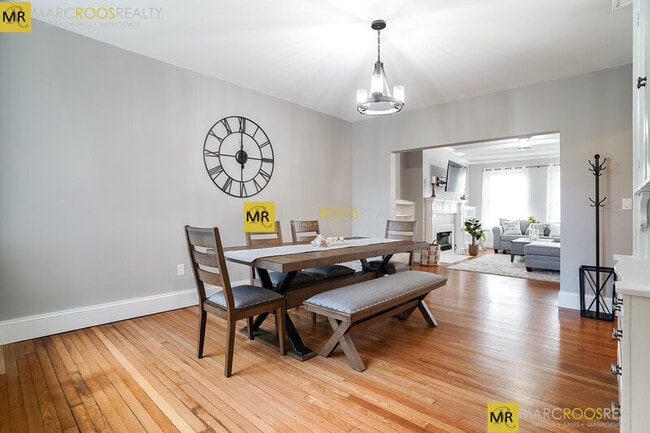 Building Photo - 187 Babcock St