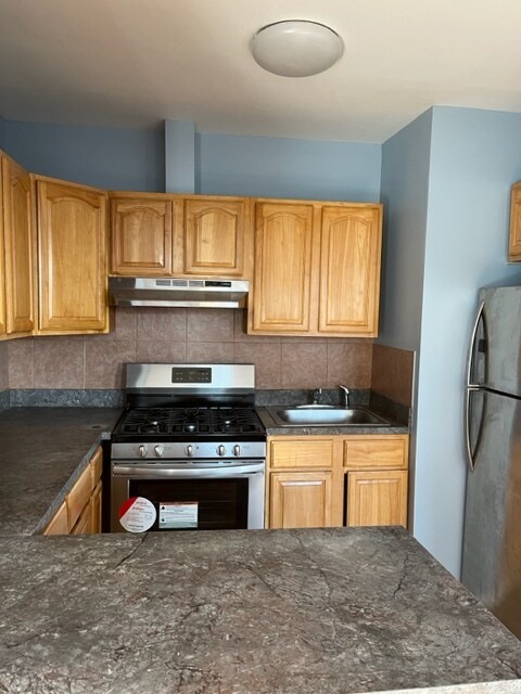 Foto principal - 1421 121st St