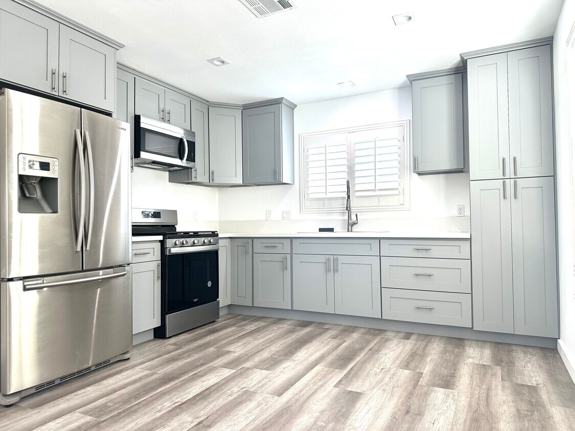 Foto principal - 663 Wilber Pl