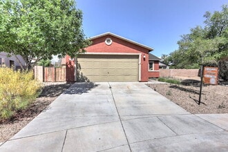 Building Photo - 5095 E Fishhook Ct