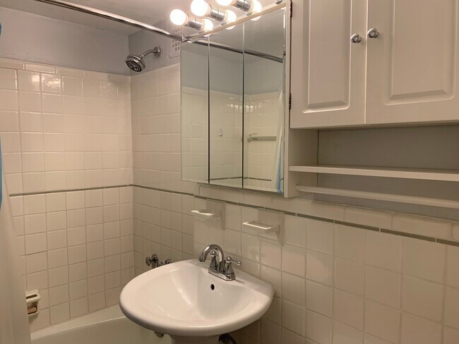 Building Photo - 6125 97th St