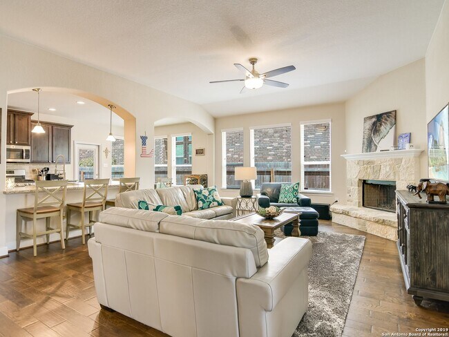 Foto del edificio - 5431 Saffron Rose