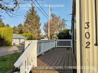 Building Photo - 302 SE Neptune Ave