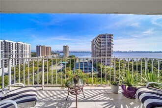Building Photo - 11111 Biscayne Blvd