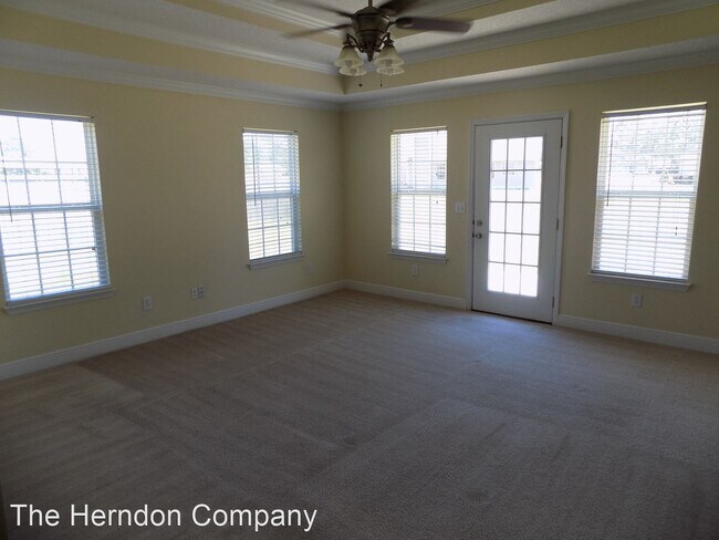 Foto del edificio - 3 br, 2 bath House - 41 Brookfield Drive