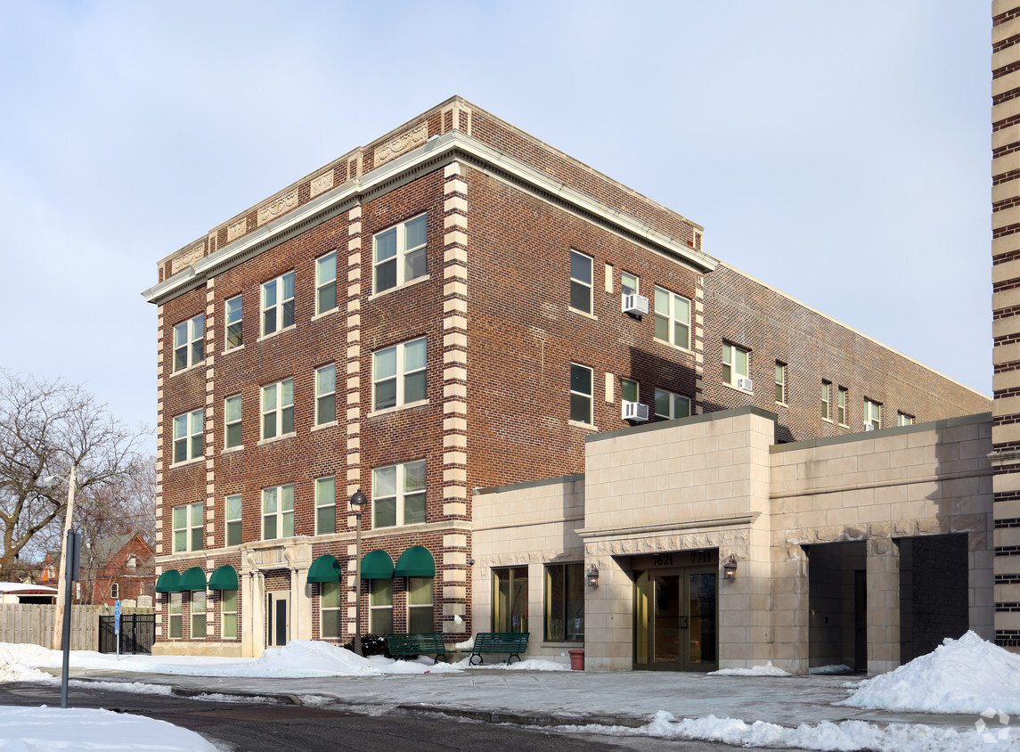 Building Photo - Erie Square