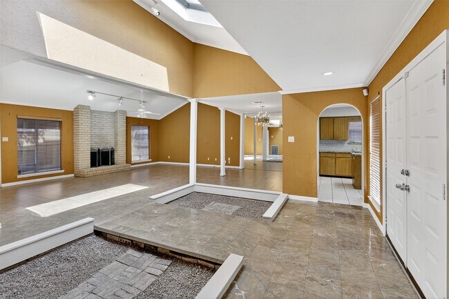 Foto del edificio - 6030 Gallant Forest Dr