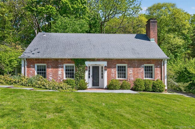 Foto del edificio - 490 Duck Pond Rd