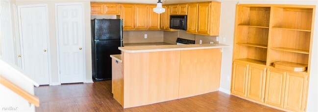 Foto del edificio - 1 br, 1 bath Townhome - 209 W Oak St