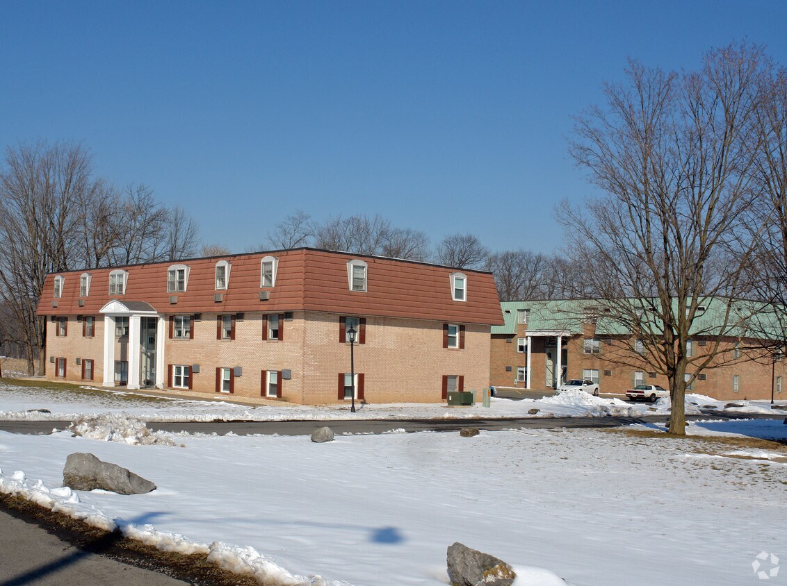 Foto principal - Colonial Garden Apartments