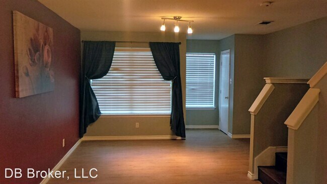 Building Photo - 2 br, 2.5 bath House - 8 Bratton Drive
