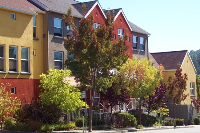 Foto del edificio - Lone Palm Court Apartments