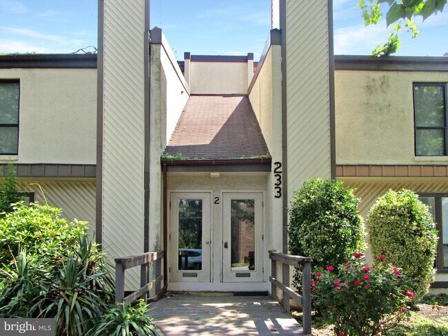 Foto del edificio - 233 Township Line Rd