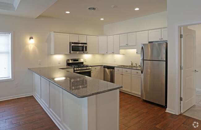 Sala Club - Cottage Street Apartments