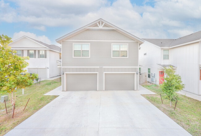 Photo - 10347 Lynwood Branch Townhome