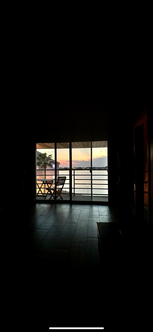 Foto del edificio - 1244 Harbor Dr